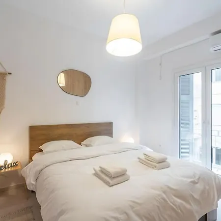 Renovated Kolonaki With Industrial Notes Apartment *