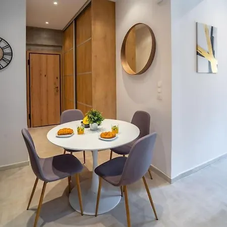 Apartment Renovated Kolonaki With Industrial Notes