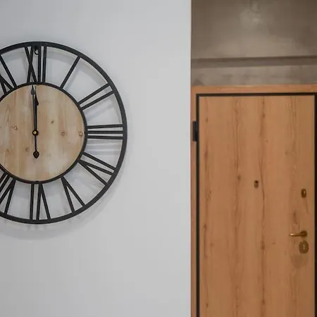 Apartment Renovated Kolonaki With Industrial Notes
